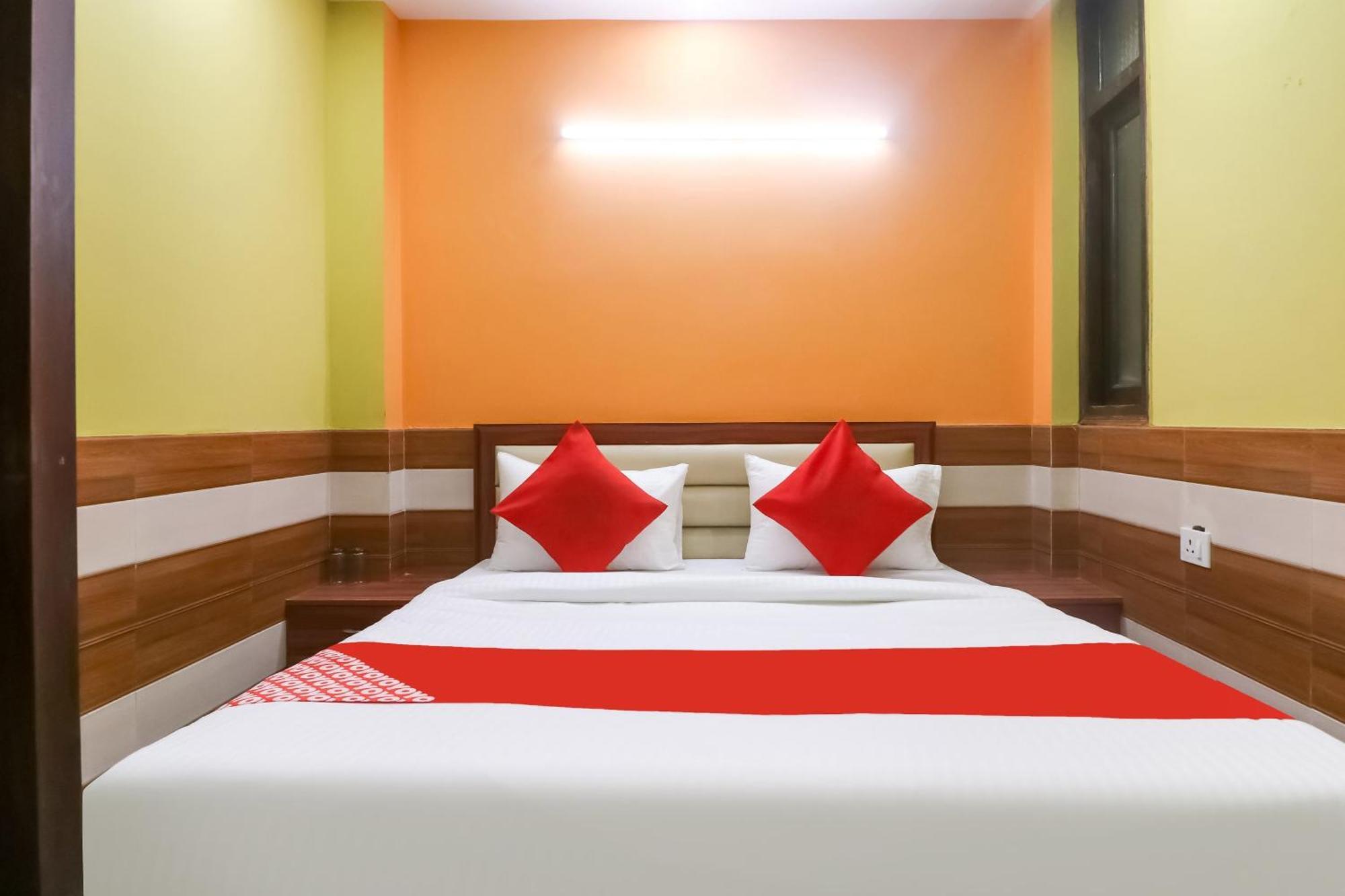 Hotel O Mayur Plaza Delhi  Esterno foto